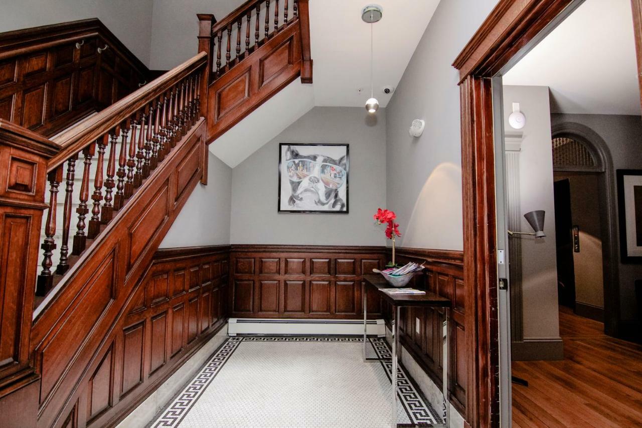 A Stylish Stay W/ A Queen Bed, Heated Floors.. #26 Brookline Extérieur photo